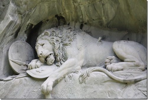 Day 2 Lion monument
