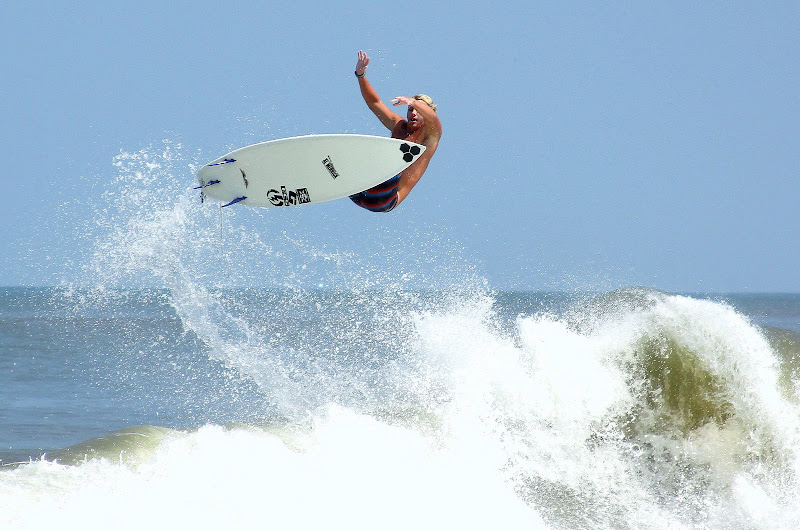 IMAGE: http://lh4.ggpht.com/_SPDxmrBpkCA/Sq0GGeYNa0I/AAAAAAAAAJw/mhknvhKN5Kk/s800/09.13.09%202075.JPG