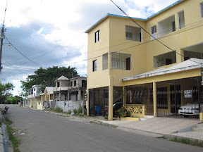Calle Silencio and the Autopista intersection (in the background).