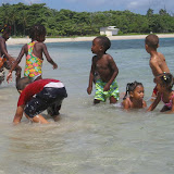 Fun in the sun!  Nayelis, Nelisa, Benllina, Leuri, Wilton, Escarlot, Antony and Yunairi.