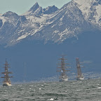 au fond la ville d'Ushuaia