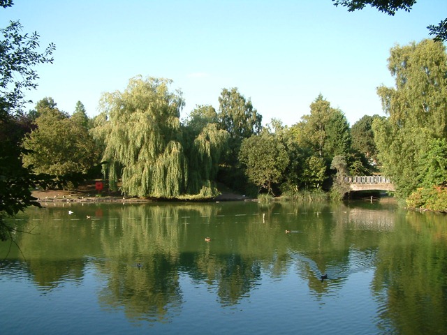 [Park Lake 24-08-2003 042[3].jpg]