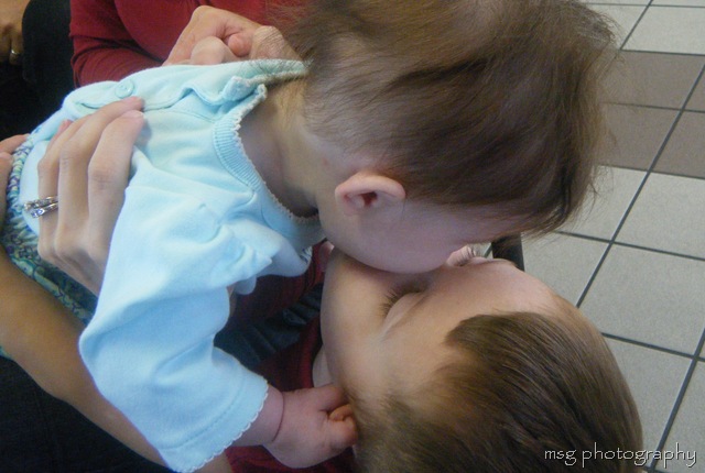 [first kiss[10].jpg]