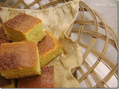 canasta de pan de maiz, corn bread