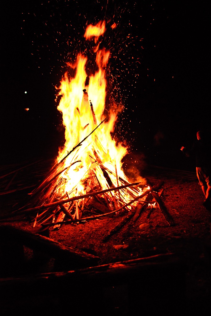 [campfirereloaded33.jpg]