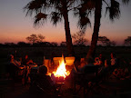 Am Lagerfeuer bei dem Onguma Bush Camp Am Lagerfeuer bei dem Onguma Bush Camp