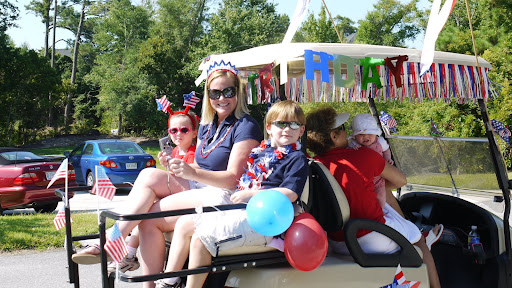 4th of july parade - Royall Oaks Emerald Isle North Carolina