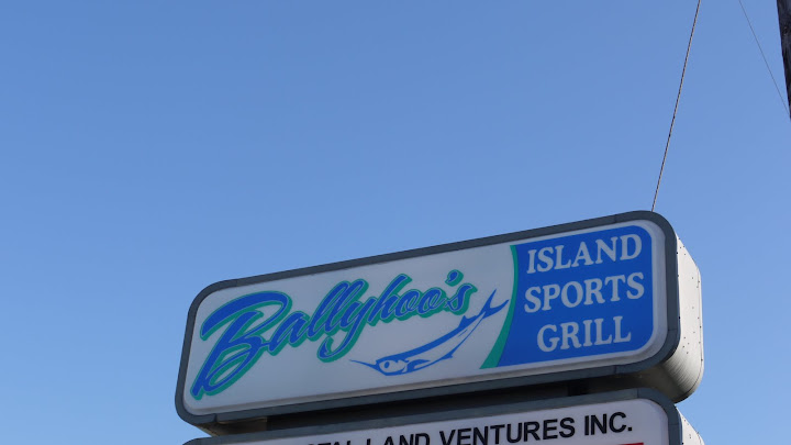 Emerald Isle Restaurants - Ballyhoos Island Sports Grill