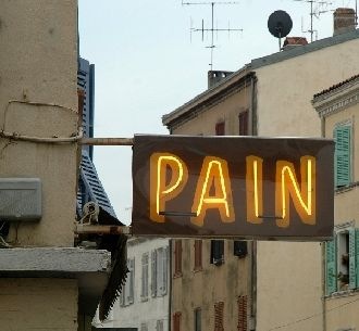 [pain_bldg330[2].jpg]