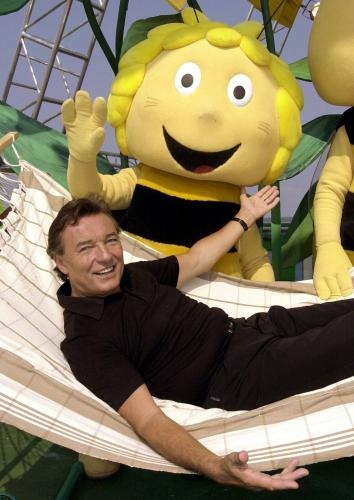 [Karel Gott plus Maja[3].jpg]