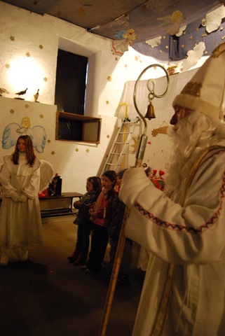 [2009-12-06 097[2].jpg]