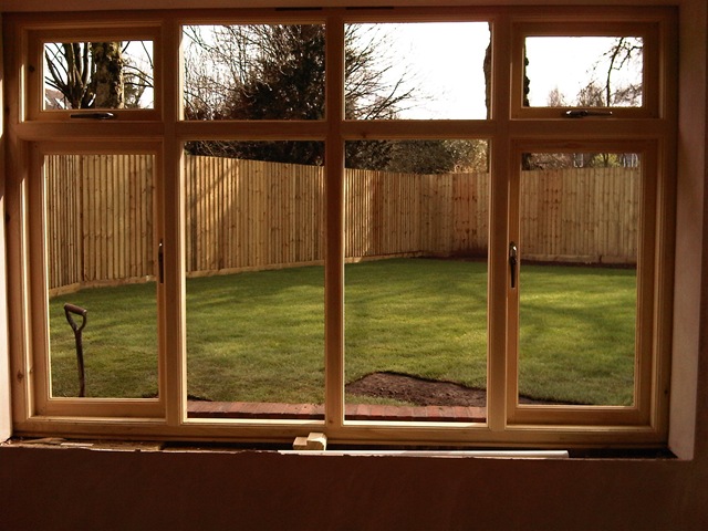 [Goodby Sun Lounge window goes in.[2].jpg]