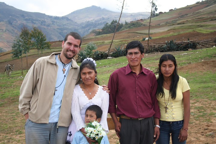 Los recién casados con los padrinos