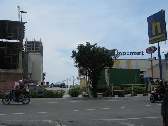 Entrance Building, per 07 Desember 2009