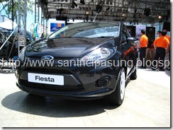 Warna ford fista Hitam Warna ford fista Hitam