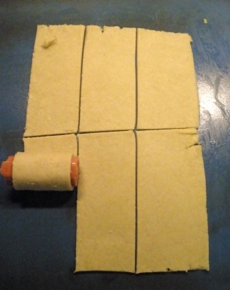 [pigs in blanket dough[11].jpg]