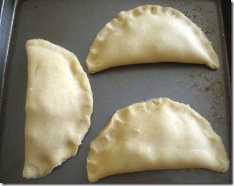 pizza pockets on tray pizza pockets on tray