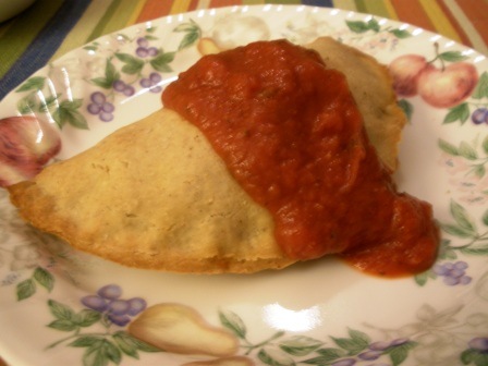 [calzone on plate[3].jpg]