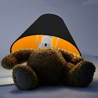 [decapitated-teddy-bear-lamp-worst-gift-lg-71885071[5].jpg]
