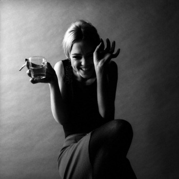 [350-edie-sedgwick.jpg]
