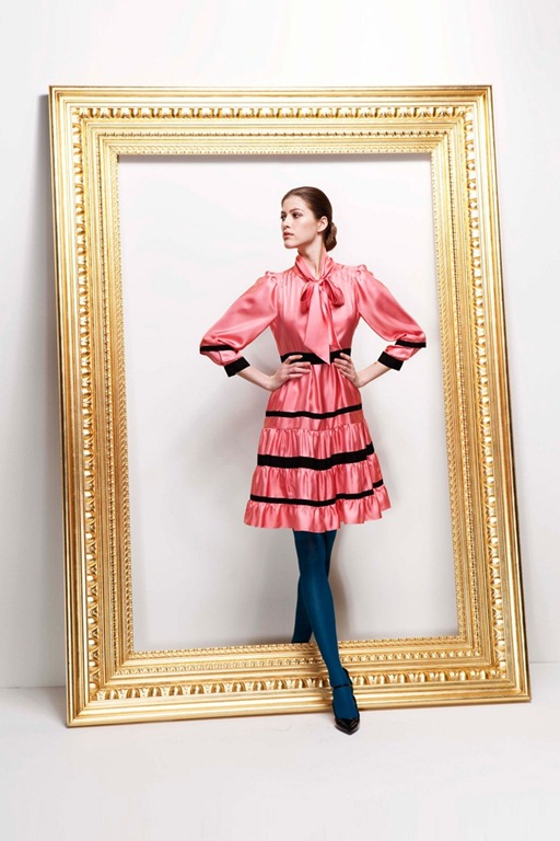 [Moschino2011PreFall196.jpg]