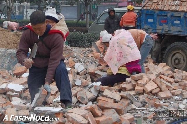 [chinese_workers_01[4].jpg]