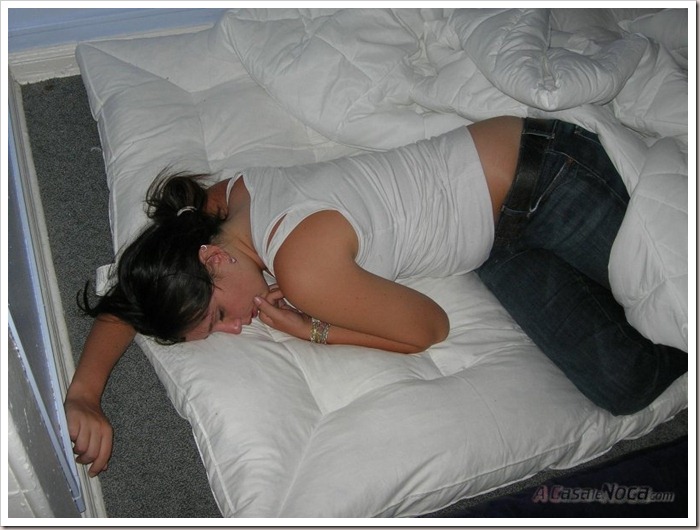 sleeping_girls13