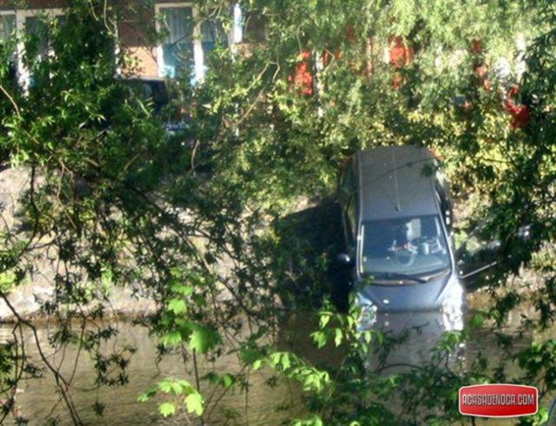 [parking_fail_03[5].jpg]