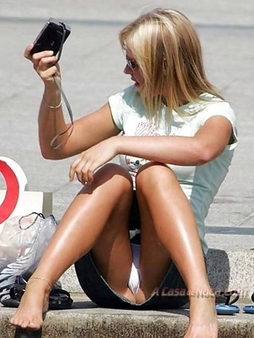 [upskirt_18[4].jpg]