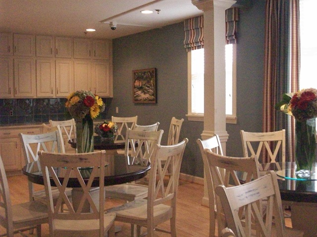 [Ronald Macdonald house 075[4].jpg]