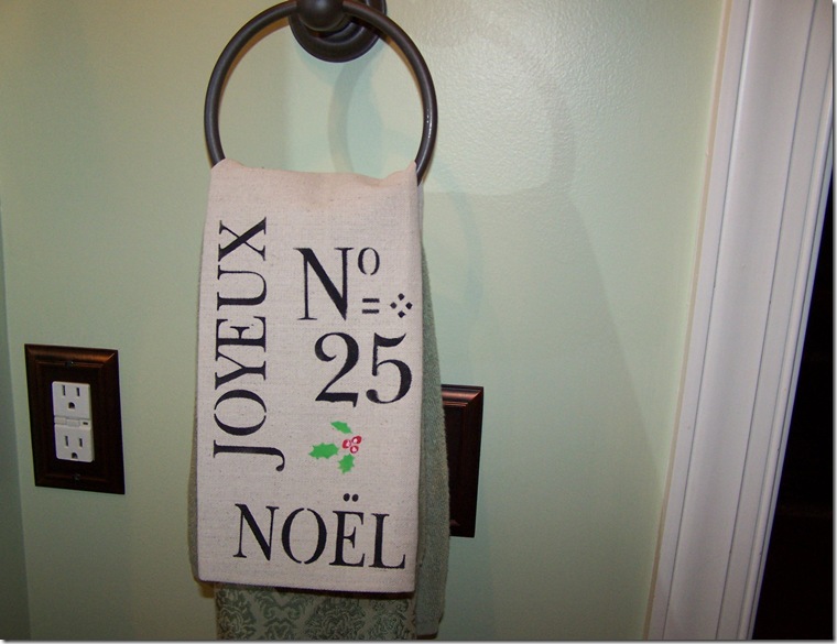 Napkin with Noel 034