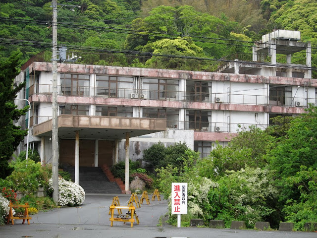 Izu - disused hotel