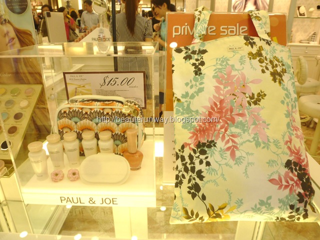 [Paul & Joe Promotion at Isetan scotts[1].jpg]