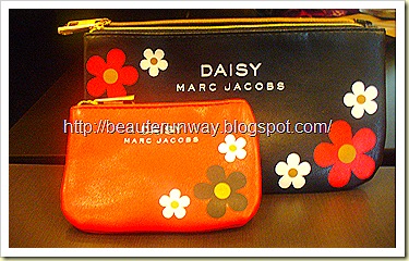 Marc Jacobs Daisy Pouch
