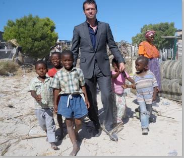 The Philanthropist Photos - James Purefoy_2