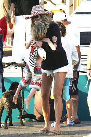 [gallery_main-elle-macpherson-cutoff-shorts-14[9].jpg]