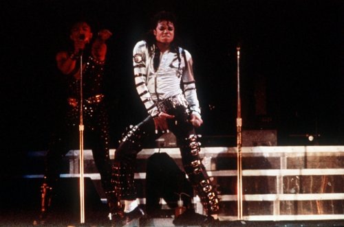 [michael_jackson_vicodin_banner[3].jpg]