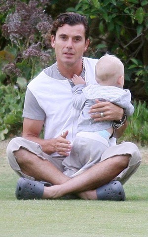 [gwen-stefani-7299-8[4].jpg]