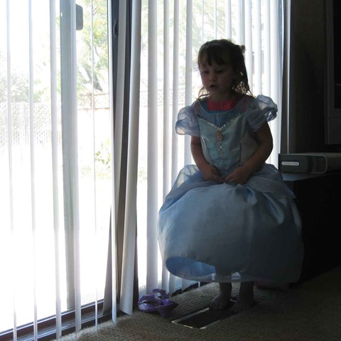 [Gwen-Cinderella-dress-008[2].jpg]