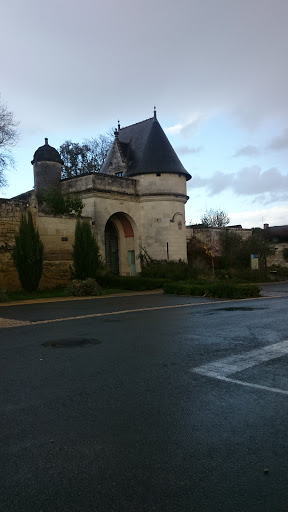 Entrée Château Coudray Macouard 