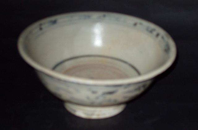 [v16 bowl conical bw 15.5x7cm 15-16c[2].jpg]