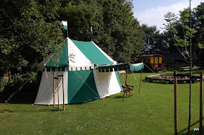 "Het kleine Paradijs" riddertent accommodatie