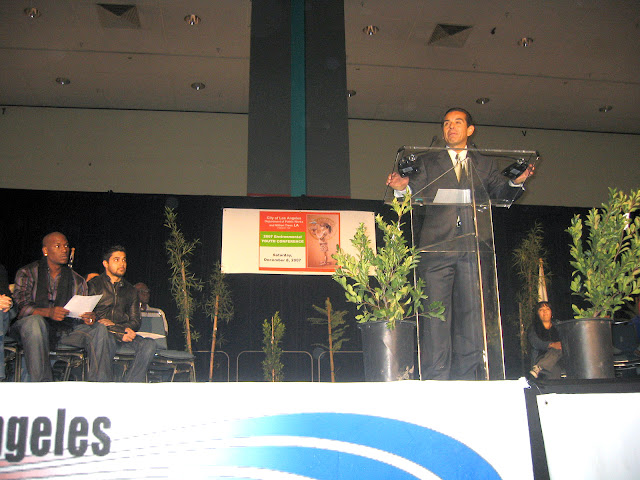 Los Angeles Mayor Antonio Villarraigosa At the opening of the 2007 environmental Youth Conference