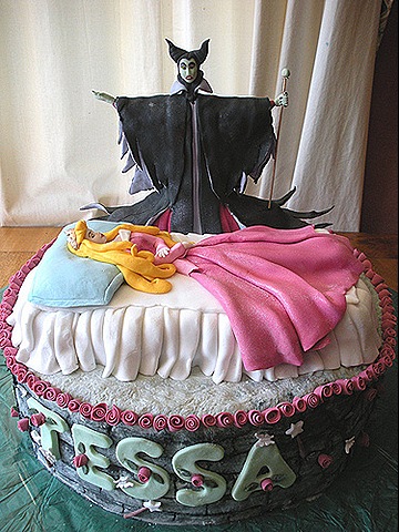 [Maleficent and Sleeping Beauty Cake[7].jpg]