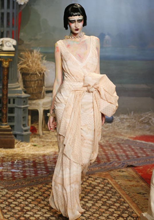 JOHN GALLIANO  PRET A PORTER FEMMES automne hiver 2007/2008 a PARIS le 03/03/07 Photo Alain AUBERT/Le Figaro