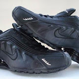 Nike Shox R4 24