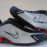 Nike Shox R4 22