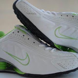 Nike Shox R4 18