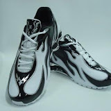 Nike Shox R4 Torch 37