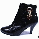 GUCCI   boots